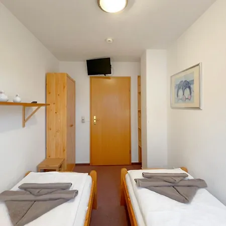 Inselhaus Karlstrasse 6a 4 Apartamento Stubbenfelde