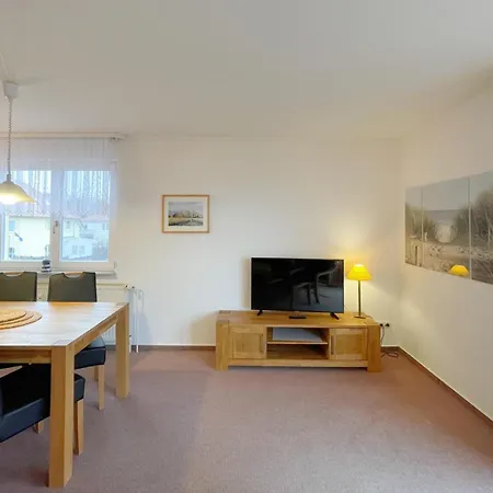 Inselhaus Karlstrasse 6a 4 * Stubbenfelde